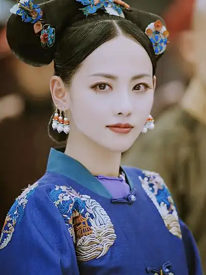 秦岚,张嘉倪同演延禧攻略,网友:楚濂成往事,今姐妹独爱乾隆!