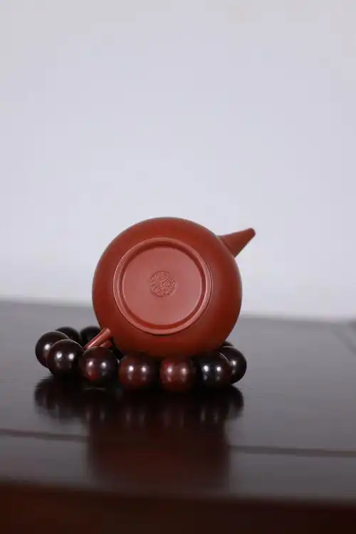 卢小伟紫砂壶作品 水平壶 大红袍 125cc 光器 助理工艺美术师 卢小伟