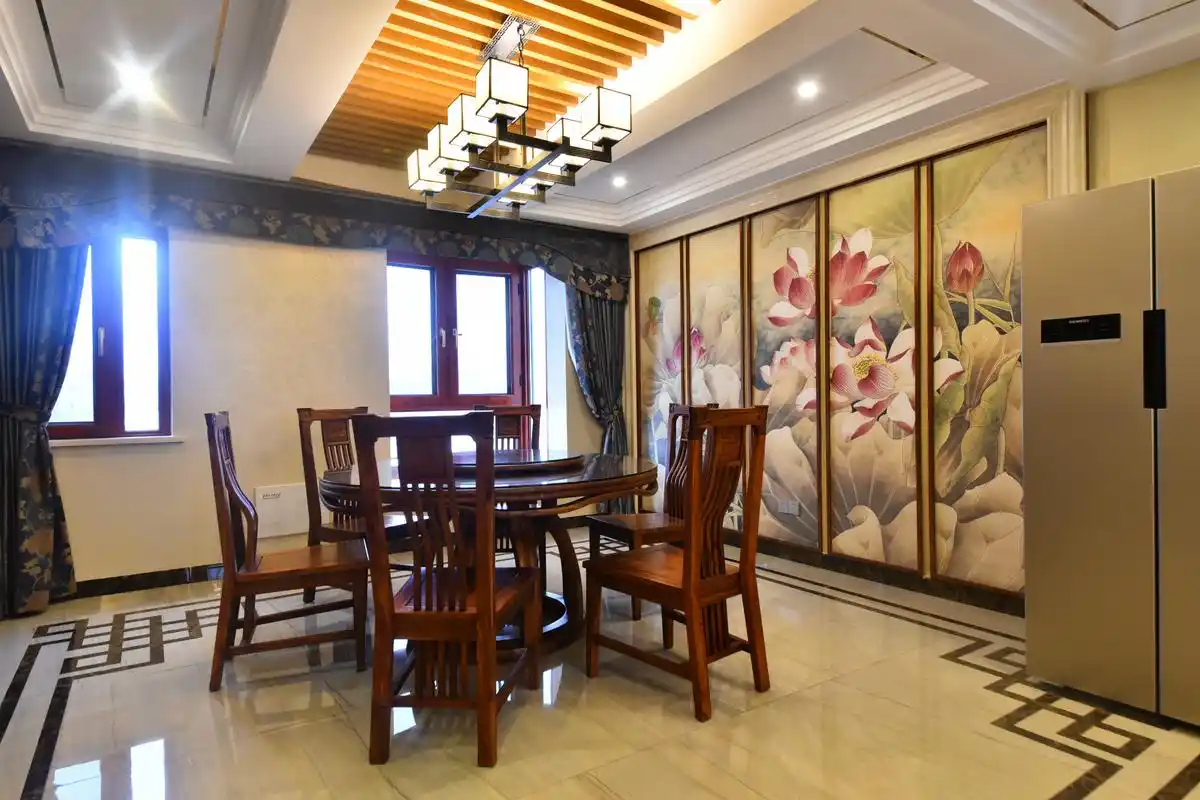 大户型中式风装修餐厅效果图