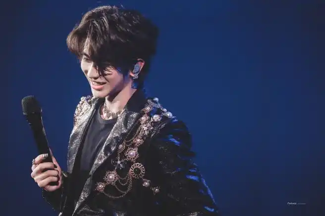 蔡徐坤2023迷巡回演唱会