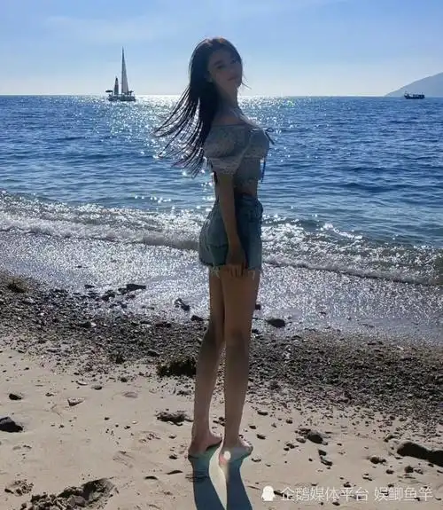 36岁人气女星张馨予发出绝美生活照大长腿引发网友热议