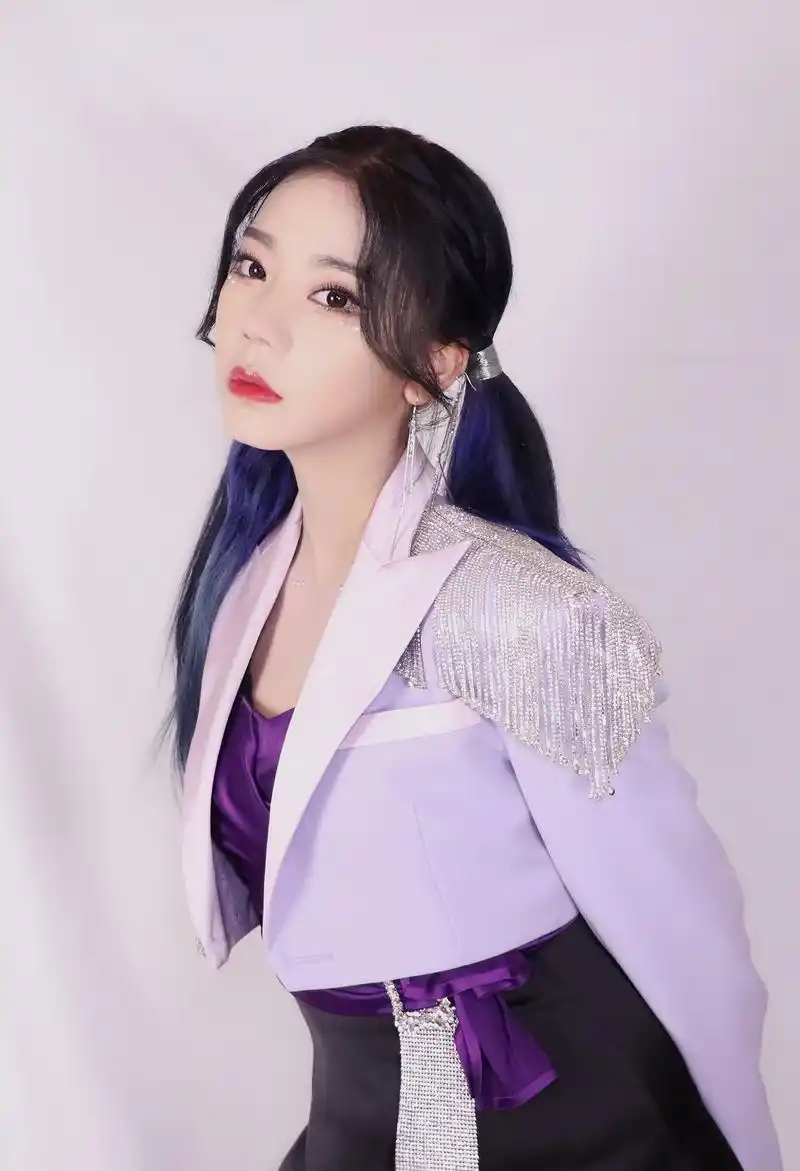 张紫宁美图:青春靓丽,甜美可爱