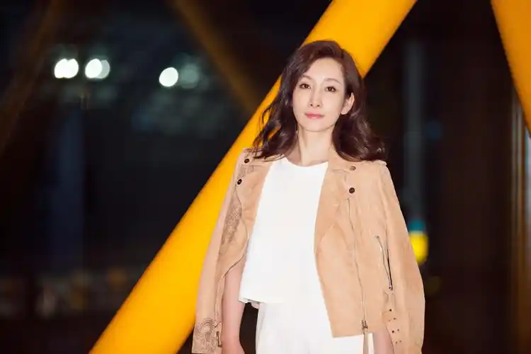 国剧盛典演技卓越女演员秦海璐