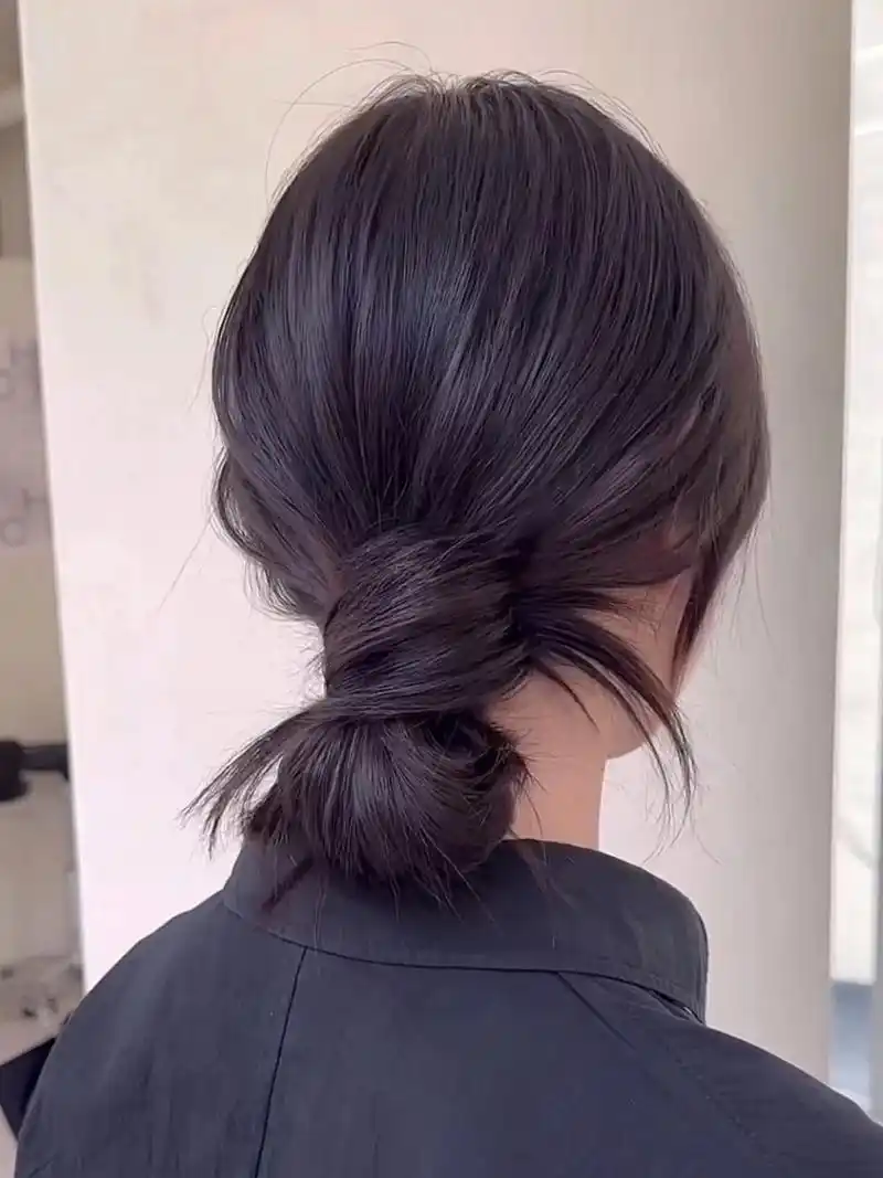 简约慵懒低丸子头9315