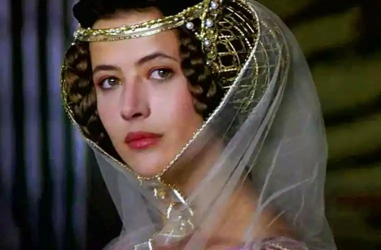 她52岁活成了25岁的模样:姑娘,你太tm性感了!