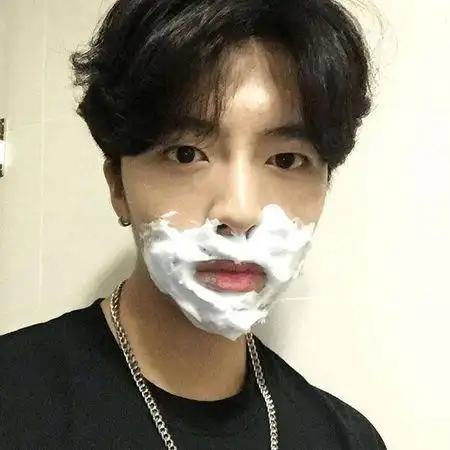 复古港式中分发留了都说帅