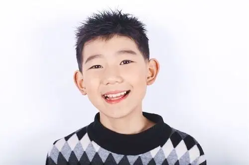 [tfboys][分享]170223 王源早年照曝光 古灵精怪是旺仔小源