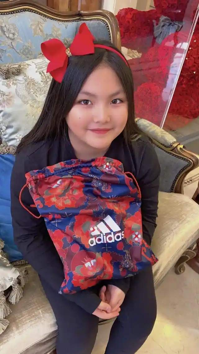 王诗龄虽然被吐槽没有小时候可爱,但培养的技能都很厉害