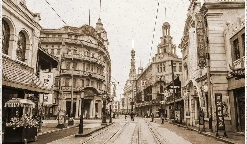 上海最早的定居点出现在距今4500年左右的新石器时代晚期,那时是一片