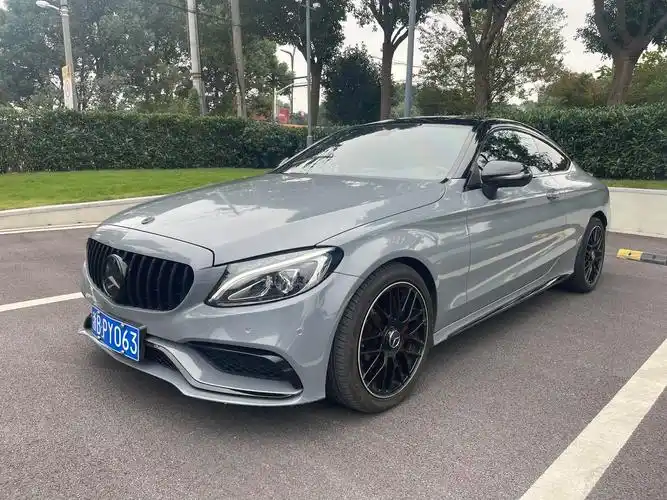 奔驰c200两门轿跑