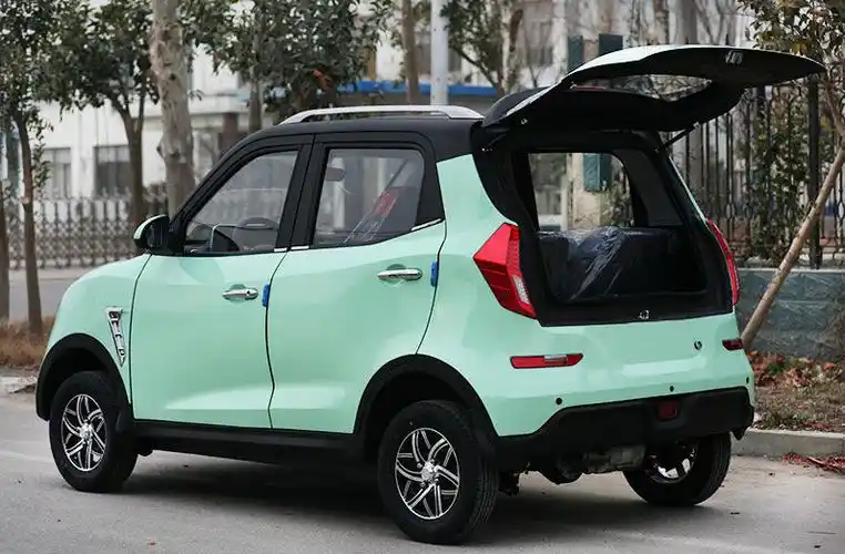 这2款四轮电动车,价位1万多,最高续航300公里,50~70岁都适合用