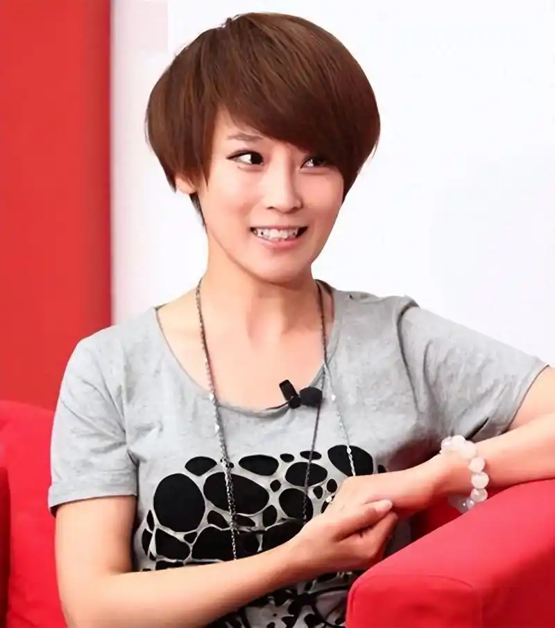 谢楠我这辈子最正确的决定就是和吴京生了两个宝贝儿子