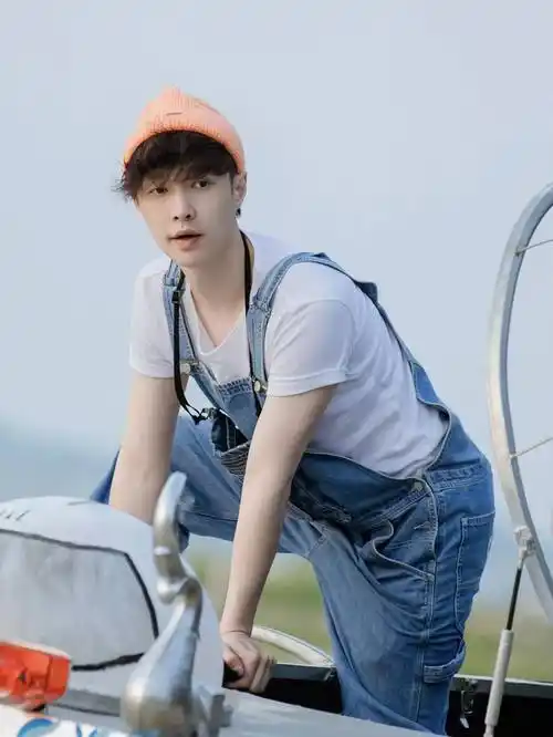 张艺兴向往的生活6开启暑假生活用粤语讲长沙方言笑料不断