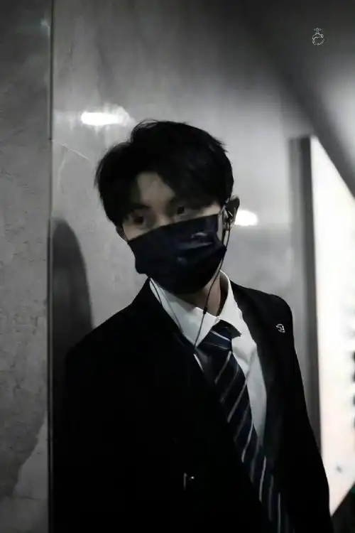 粉丝对马嘉祺喊公主请下车