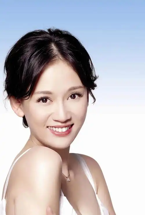 陈乔恩精美写真 时尚靓丽 魅力迷人