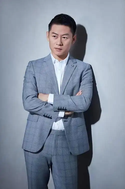 演员李健因狂飙爆火戏红人不红终靠李响赢了