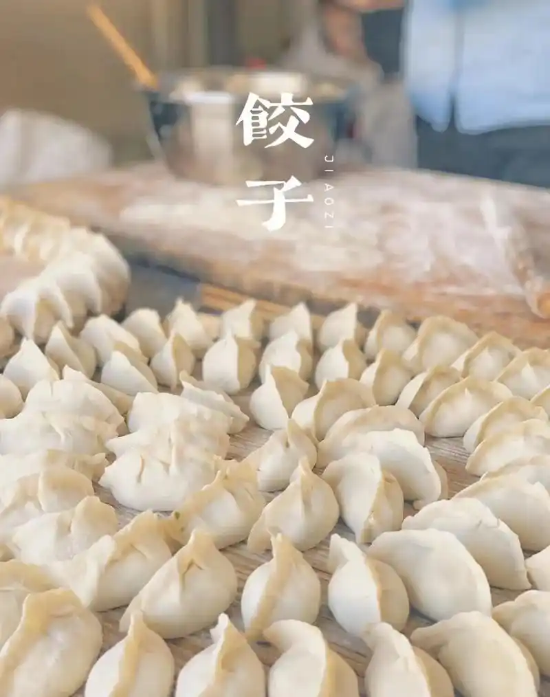 手工饺子,皮薄馅大,真材实料,好吃莫过于饺子,好饺子源于纯手 - 抖音