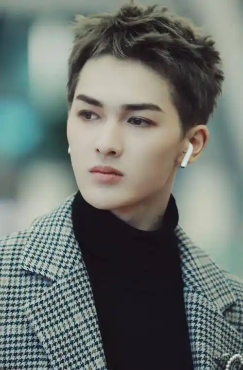 被justin称"儿子",服软叫毕雯珺"哥",朱正廷队长之威不再?