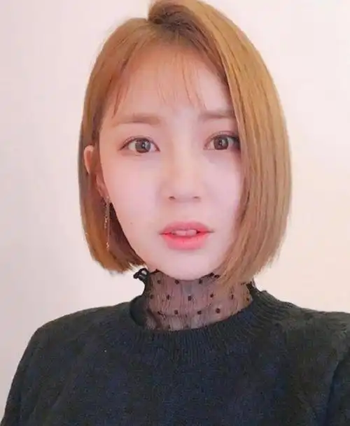 2022年最新女生长脸短发发型(女生长脸短发怎么剪好看)_明日头条