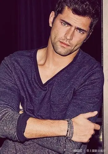 他是世界公认最帅男模 连男人都被他迷晕 帅的像希腊雕像_网易订阅