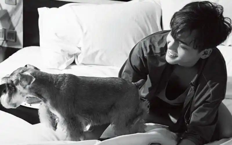 陈伟霆私房黑白写真宽屏桌面壁纸图片下载高清大图预览1920x1200_港台