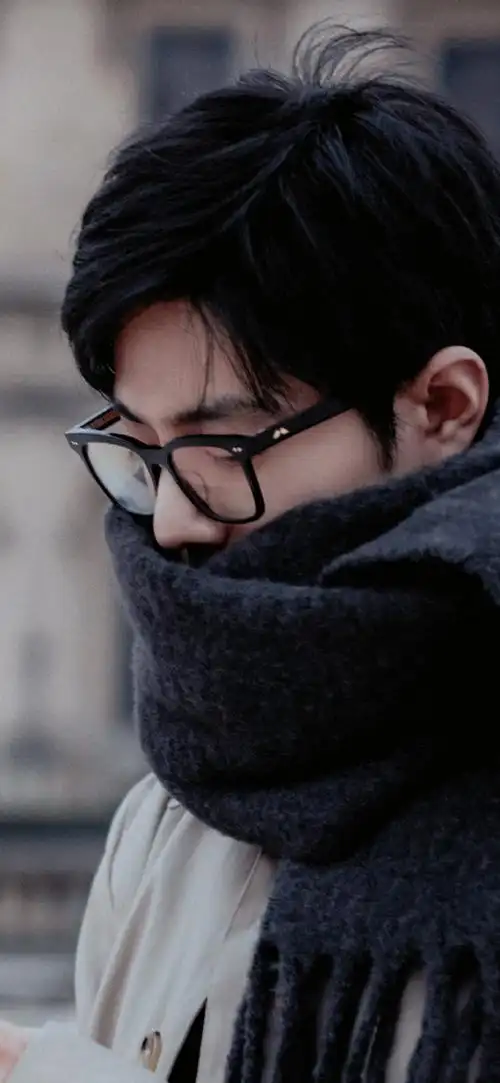 肖战欧洲游随拍