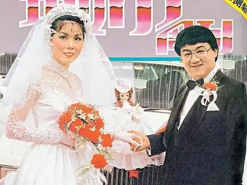 24岁跟渣男离婚45岁复出50岁出柜女富豪关菊英的人生就是一个大写的随