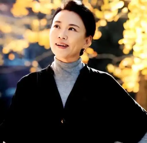 让我们聚光于一位特别的艺术家——我国的一级话剧才女马丽.