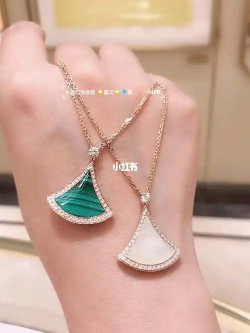 宝格丽新款diva扇子项链