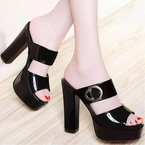 一字拖鞋女夏时尚外穿百搭粗跟高跟鞋防水台厚底凉鞋子女火热畅销