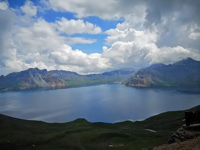 长白山旅游必去景点有哪些( 长白山旅游景点 长白山景点推荐 )