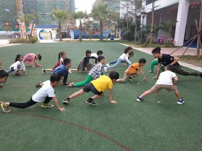 创意梦嘟嘟幼儿园之有趣的体育课 - 美篇