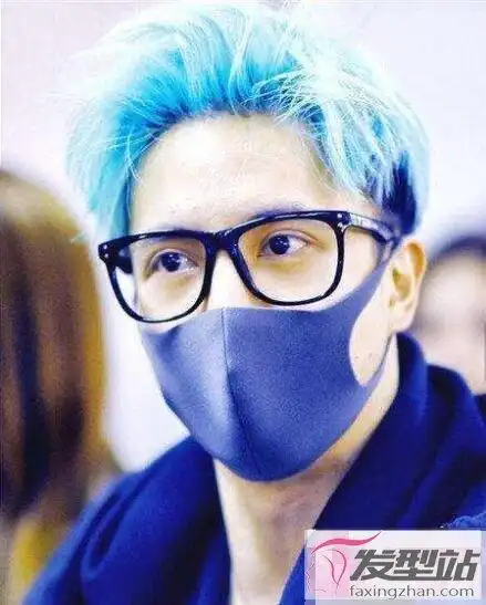 男生好看的发色 蓝色系染发超吸睛个性