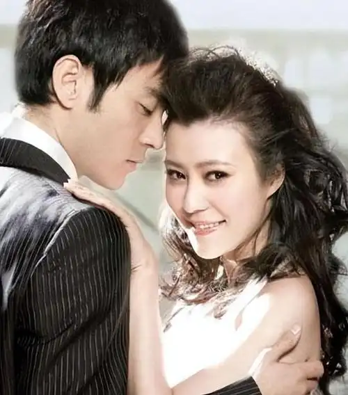 娶过郝蕾爱过王珞丹负了殷桃最后他与小12岁的新人一见钟情