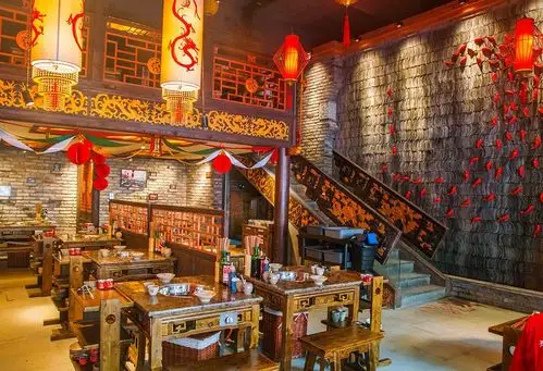 虏获维密天使古惑仔的小龙坎开新店了开业吃一百送三百