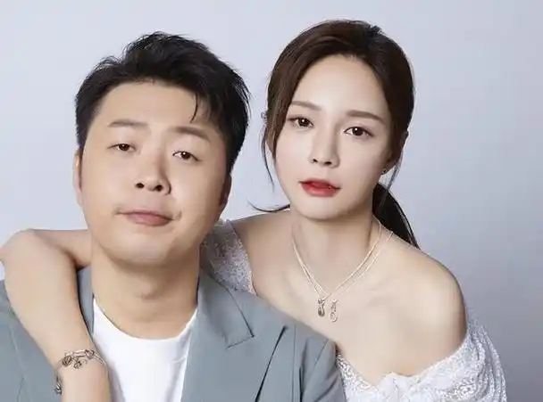 沈梦辰给杜海涛庆生,狂夸老公瘦了只有帅,晒甜蜜合影照辟谣离婚