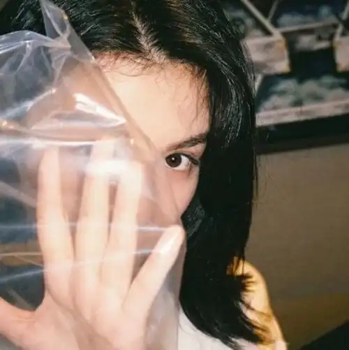 有没有很精致的高级感港风头像? - 知乎