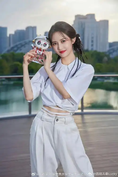 陈钰琪超话cyq#0729陈钰琪生日快乐#评论 并且 转发这个微博说出对