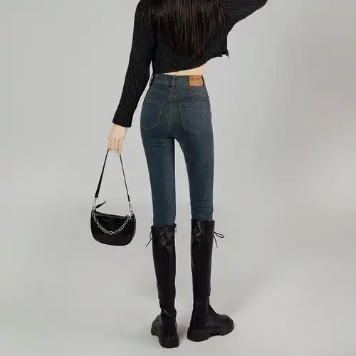 臀牛仔裤女2022秋冬韩版修身显瘦加绒新款紧身小脚铅笔裤 - 三坑日记