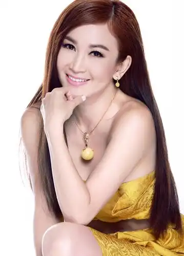 不老女神温碧霞,岁月带给她的痕迹太少了!