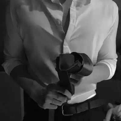 高级男生身体部位头像黑白质感