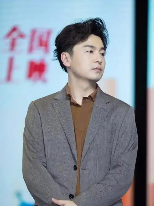 宝藏演员:雷佳音为人谦虚低调!