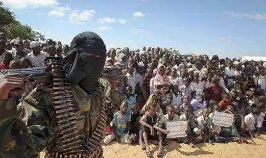 世界头号恐怖分子,多次袭击美国,美国曾悬赏5000万美金缉拿此人_本