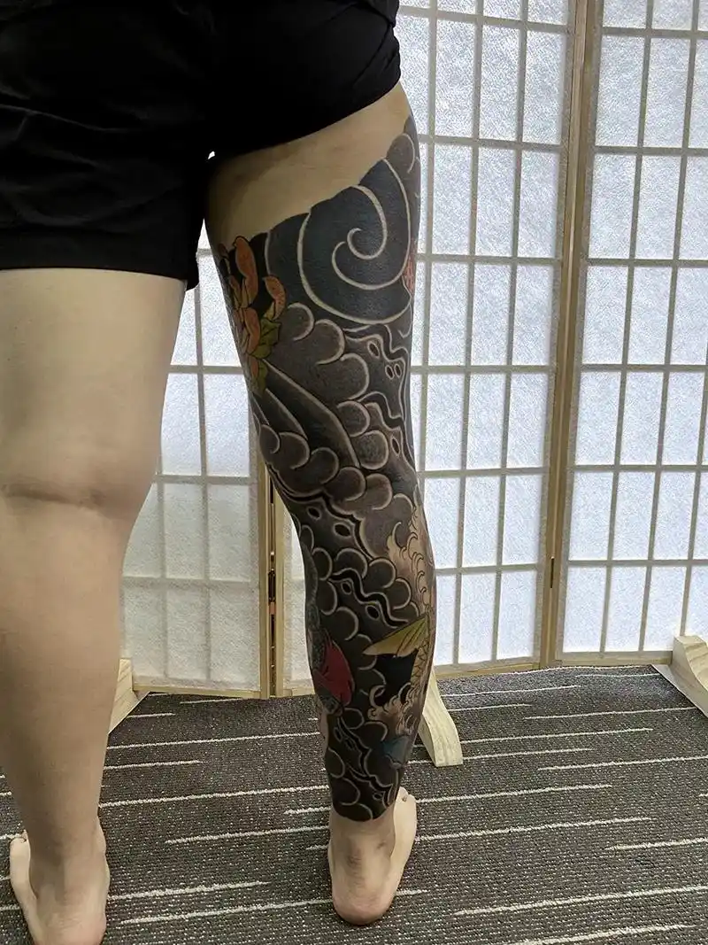 老传统日式花腿.小伙子很能抗  总耗时33小时  #深圳纹身 - 抖音