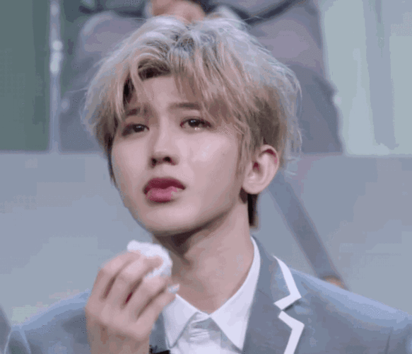 《跑男》沙溢薄款睡衣搞笑出场,我却被全网黑的蔡徐坤迷住了