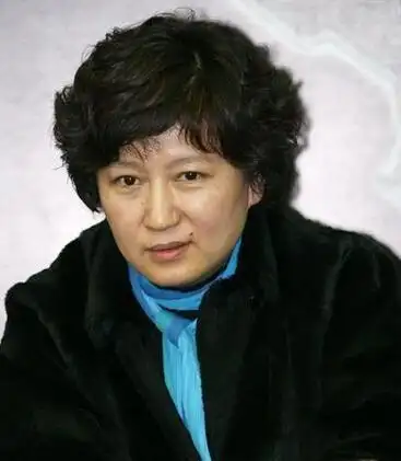 赵宝刚对妻子丁芯一见钟情 丁芯资料介绍