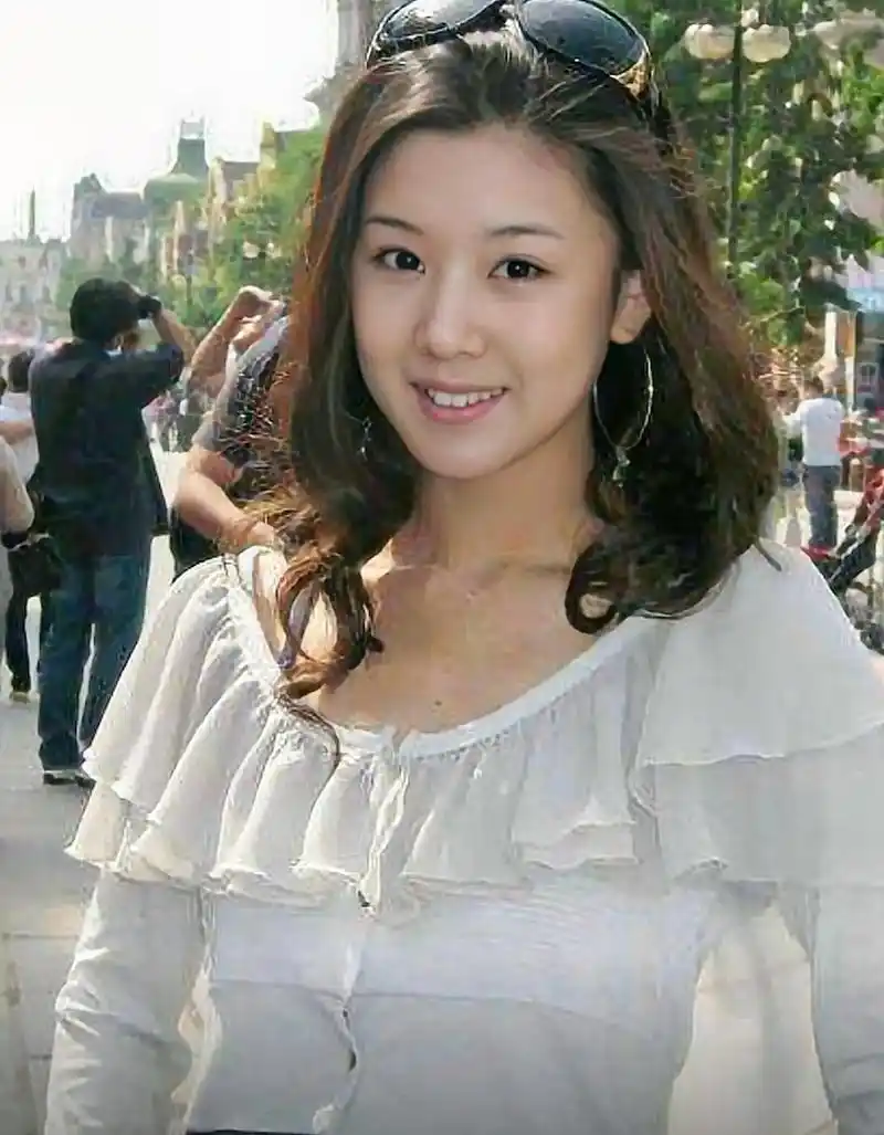 影视明星剪辑 李小萌,当初她演的电视剧《卧底,李小萌版》看 - 抖音