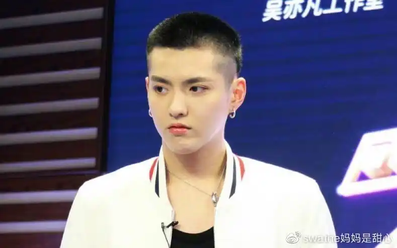 吴亦凡寸头好看吗寸头早已成为检验帅哥的唯一方式