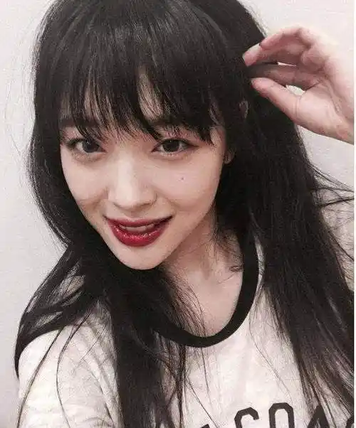 崔雪莉 @ins_sulli