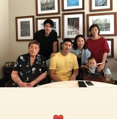 但为了不耽误她,高以翔的家人坚决不承认这个女友,称他从未订婚或结婚